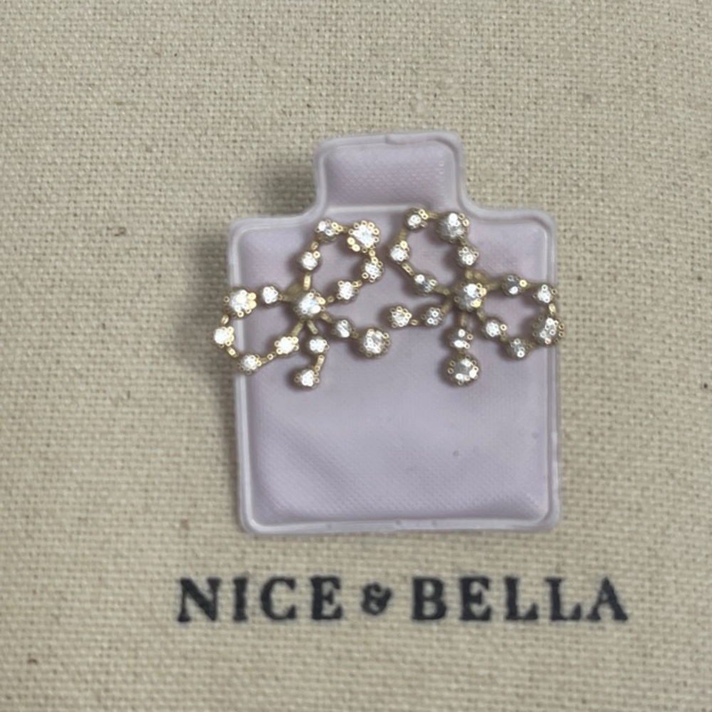 Rhinestone Bow Earrings Gold plated by the brand Nice & Bella waterproof